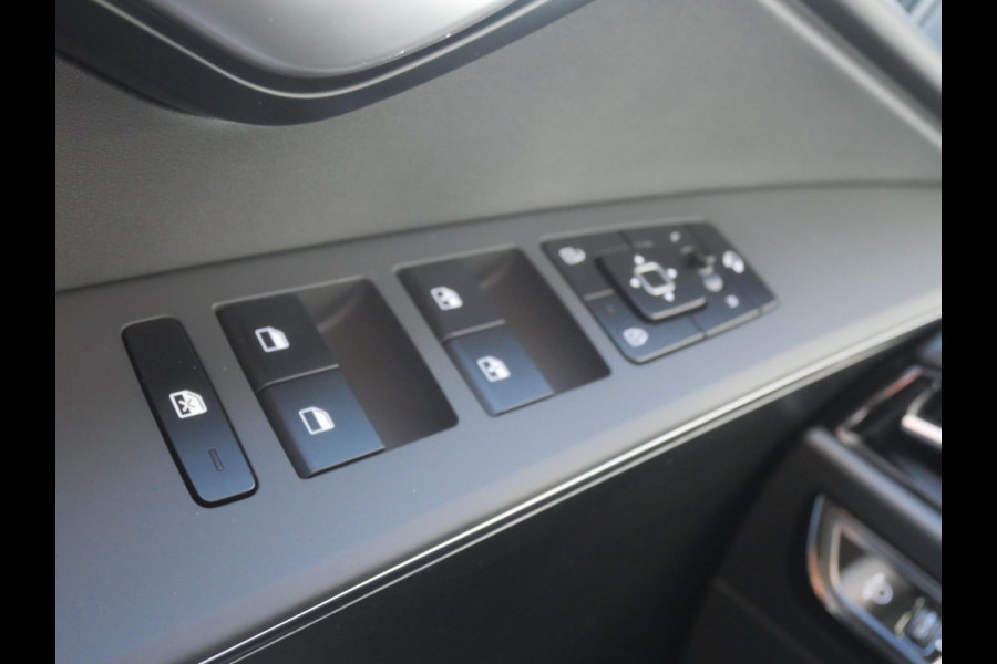 Kia Niro EV Light Advanced 64.8 kWh OP VOORRAAD | Carplay | Camera | Stoel-stuurverwarming |