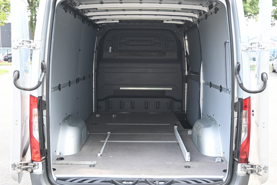 Mercedes-Benz Sprinter 316 CDI L2H1 MBUX met navigatie en camera, Trekhaak, Standkachel
