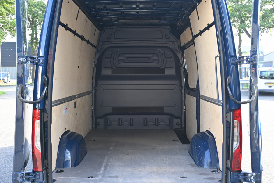 Mercedes-Benz Sprinter 316 CDI L2H2 3500 KG trekhaak, MBUX met navigatie en camera, Standkachel