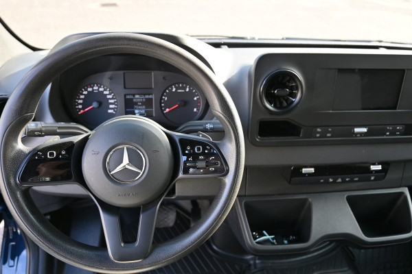 Mercedes-Benz Sprinter 316 CDI L2H2 3500 KG trekhaak, MBUX met navigatie en camera, Standkachel