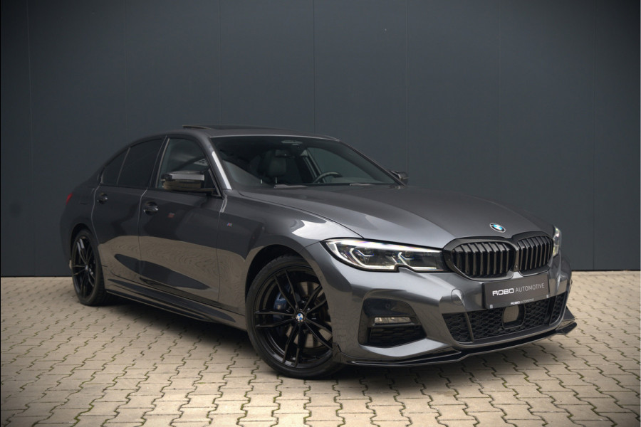 BMW 3-serie 330e High Executive M Sport | M Performance | Panoramadak  | 360° Camera | Assisted Driving | Head Up Display | Stoelverwarming | Stuurverwarming | Apple Carplay | Navigatie | Adaptive Cruise Control | Ambiance Verlicht
