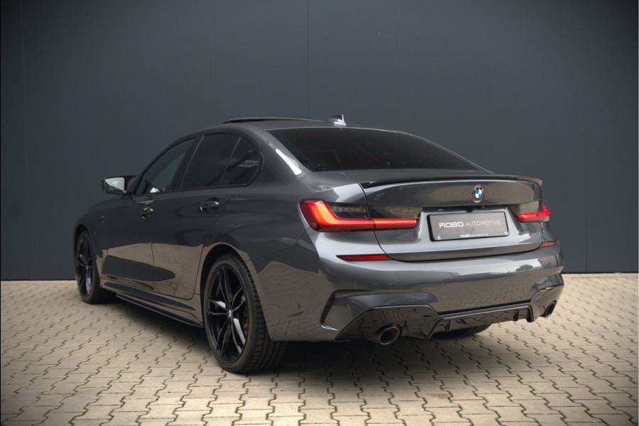 BMW 3-serie 330e High Executive M Sport | M Performance | Panoramadak  | 360° Camera | Assisted Driving | Head Up Display | Stoelverwarming | Stuurverwarming | Apple Carplay | Navigatie | Adaptive Cruise Control | Ambiance Verlicht