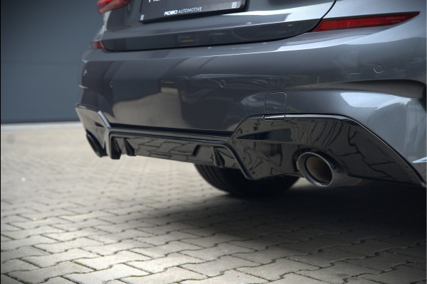 BMW 3-serie 330e High Executive M Sport | M Performance | Panoramadak  | 360° Camera | Assisted Driving | Head Up Display | Stoelverwarming | Stuurverwarming | Apple Carplay | Navigatie | Adaptive Cruise Control | Ambiance Verlicht