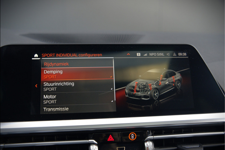 BMW 3-serie 330e High Executive M Sport | M Performance | Panoramadak  | 360° Camera | Assisted Driving | Head Up Display | Stoelverwarming | Stuurverwarming | Apple Carplay | Navigatie | Adaptive Cruise Control | Ambiance Verlicht