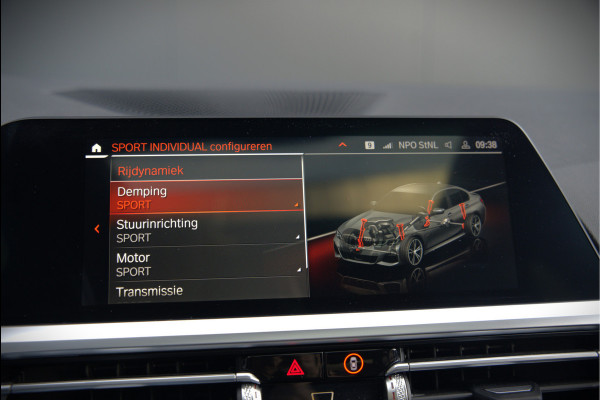 BMW 3-serie 330e High Executive M Sport | M Performance | Panoramadak  | 360° Camera | Assisted Driving | Head Up Display | Stoelverwarming | Stuurverwarming | Apple Carplay | Navigatie | Adaptive Cruise Control | Ambiance Verlicht
