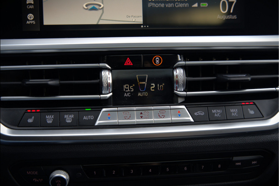BMW 3-serie 330e High Executive M Sport | M Performance | Panoramadak  | 360° Camera | Assisted Driving | Head Up Display | Stoelverwarming | Stuurverwarming | Apple Carplay | Navigatie | Adaptive Cruise Control | Ambiance Verlicht