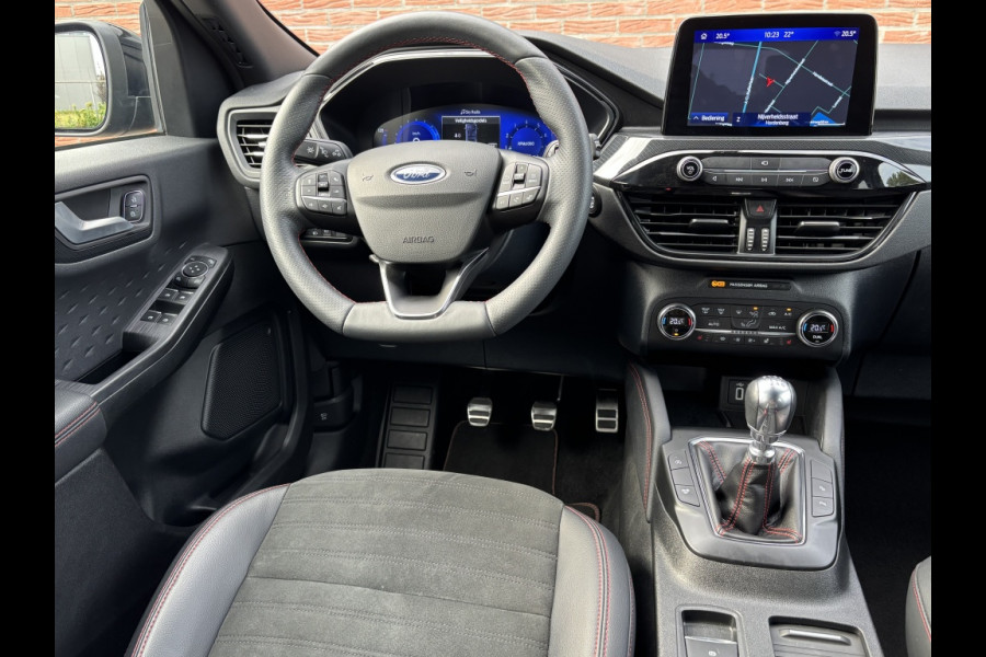 Ford Kuga 1.5 EcoB. ST-Line X *Full Options*