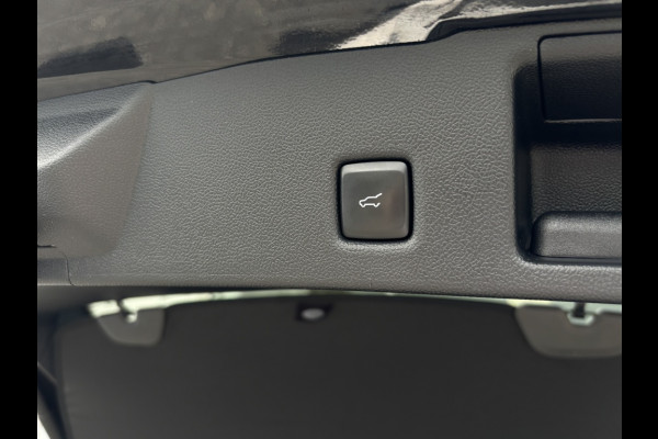 Ford Kuga 1.5 EcoB. ST-Line X *Full Options*