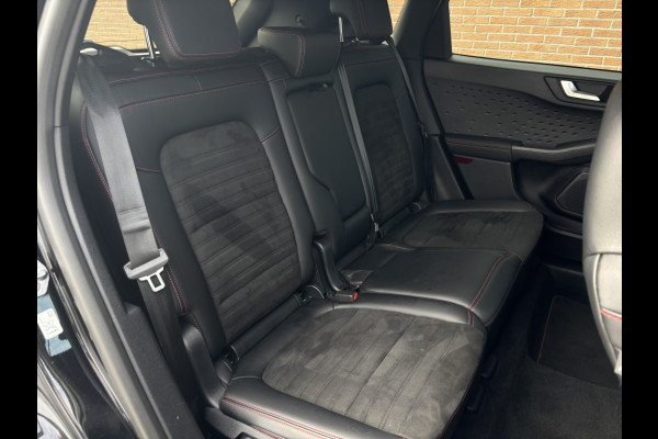 Ford Kuga 1.5 EcoB. ST-Line X *Full Options*