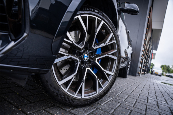 BMW X5 M Competition - NAP l SkyLounge l NightVison l Panorama l BW Audio