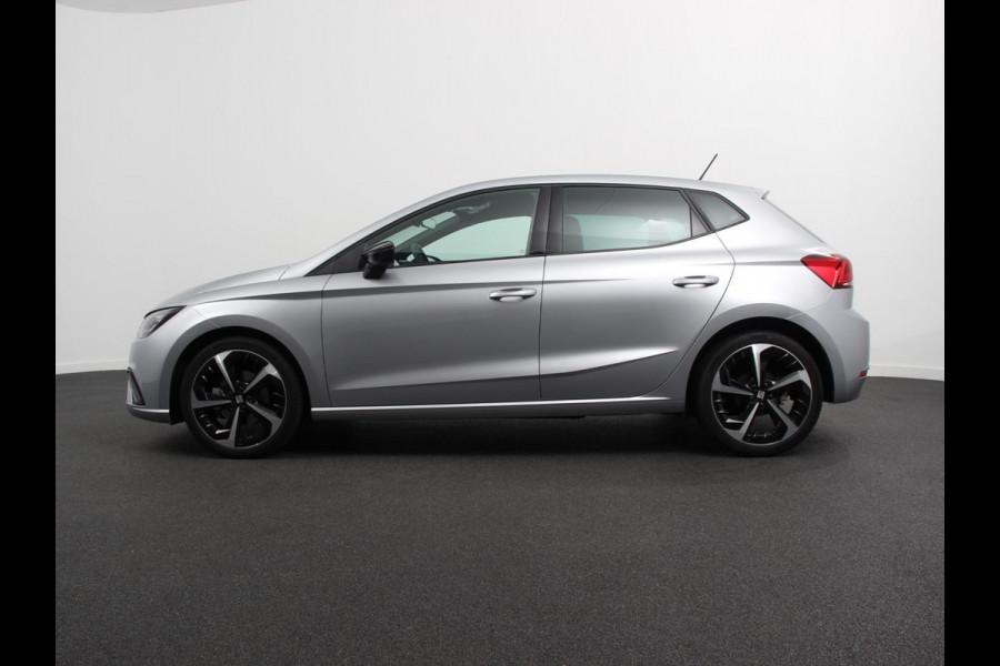 Seat Ibiza 1.0 EcoTSI FR Climate control Adaptieve cruise control Parkeersensoren Achteruitrijcamera LED Keyless Verwarmde voorstoelen Apple Carplay/ Android Auto