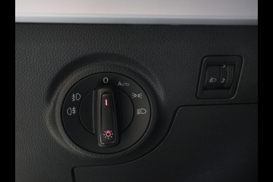 Seat Ibiza 1.0 EcoTSI FR Climate control Adaptieve cruise control Parkeersensoren Achteruitrijcamera LED Keyless Verwarmde voorstoelen Apple Carplay/ Android Auto