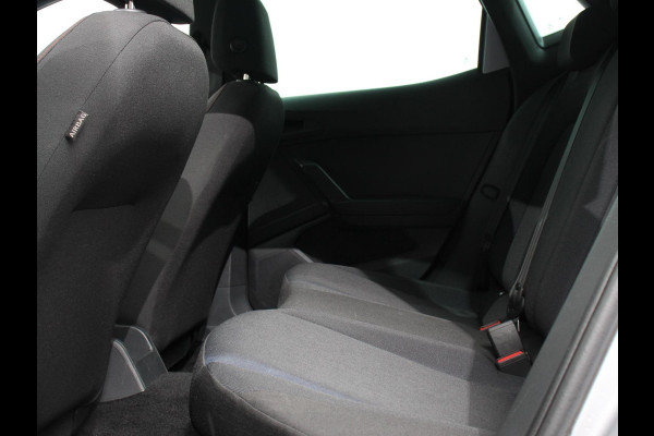 Seat Ibiza 1.0 EcoTSI FR Climate control Adaptieve cruise control Parkeersensoren Achteruitrijcamera LED Keyless Verwarmde voorstoelen Apple Carplay/ Android Auto