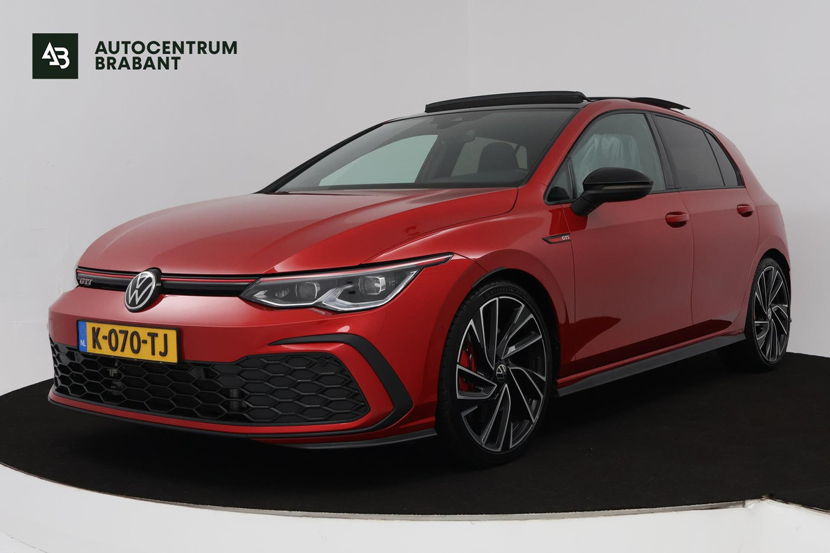 Volkswagen Golf 2.0 TSI GTI (PANORAMADAK, HARMAN KARDON, ADAPTIVE CRUISE, CAMERA, SFEERVERLICHTING, CARPLAY, GOED ONDERHOUDEN) Volkswagen Golf 2.0 TSI GTI (PANORAMADAK, HARMAN KARDON, ADAPTIVE CRUISE, CAMERA, SFEERVERLICHTING, CARPLAY, GOED ONDERHOUDEN)