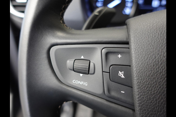 Opel Vivaro 2.0 BlueHDi 145PK L3 Automaat Airco Navigatie Cruise Control Trekhaak