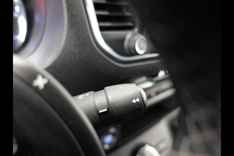 Opel Vivaro 2.0 BlueHDi 145PK L3 Automaat Airco Navigatie Cruise Control Trekhaak