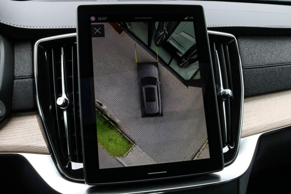 Volvo XC90 2.0 T8 PLUS DARK - PANO - HARMAN KARDON - 21 INCH