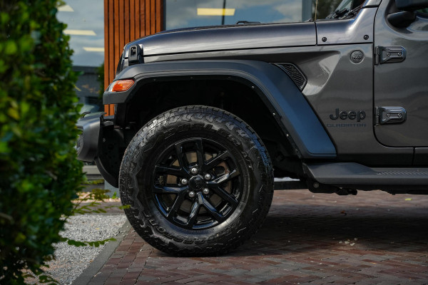 Jeep Gladiator sport 3.6 V6 Grijs Kenteken Camera Cruise Carplay