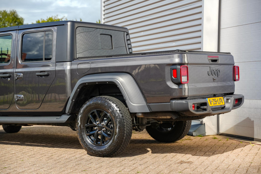 Jeep Gladiator sport 3.6 V6 Grijs Kenteken Camera Cruise Carplay
