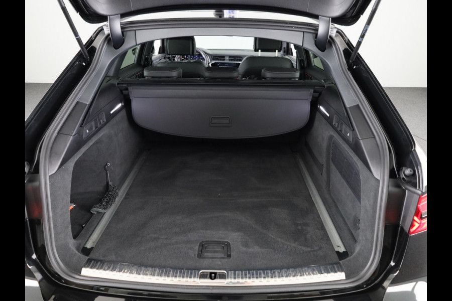 Audi A6 Avant 40 TFSI S edition Competition 204 pk S-tronic | Verlengde garantie | Navigatie | Panoramadak | Parkeersensoren | Achteruitrijcamera | Stoelverwarming | S-Line |
