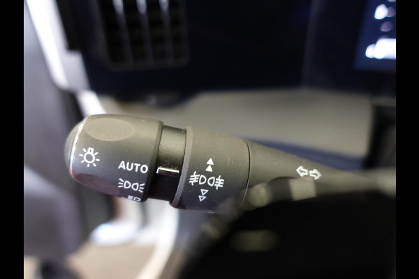 Opel Astra 1.2 130pk GS Line Automaat Climate control  Adaptive cruise control  LED  Voorstoelen verwarmd | Stuurwiel verwarmd | Achteruitrij camera 360* | Sfeer verlichting | Apple carplay/ Andriod auto