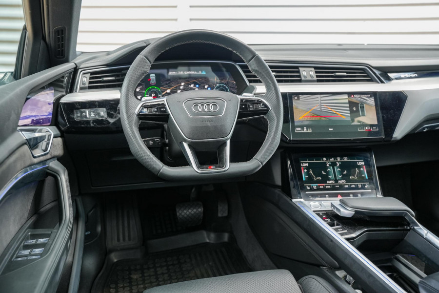 Audi e-tron 55 quattro Business edition 95 kWh S Line Panoramadak Adapt. Cruise HUD B&O Stoelkoeling 22''LM 408Pk!