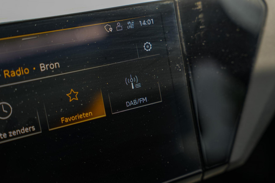 Audi e-tron 55 quattro Business edition 95 kWh S Line Panoramadak Adapt. Cruise HUD B&O Stoelkoeling 22''LM 408Pk!