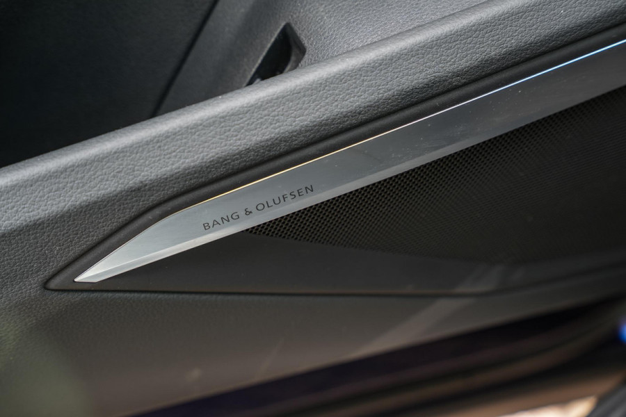 Audi e-tron 55 quattro Business edition 95 kWh S Line Panoramadak Adapt. Cruise HUD B&O Stoelkoeling 22''LM 408Pk!