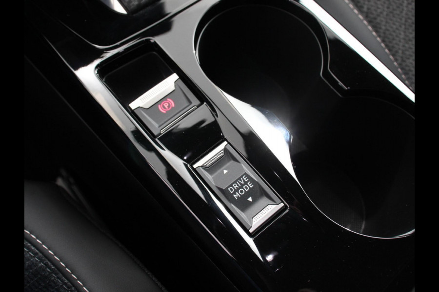 Peugeot 2008 1.2 PureTech 130pk Automaat Allure | Navigatie | Apple Carplay/Android Auto | 360 camera | Parkeersensoren Blind Spot Assist | Adaptive Cruise Control | Stoelverwarming | Getinte ramen | Climate Control
