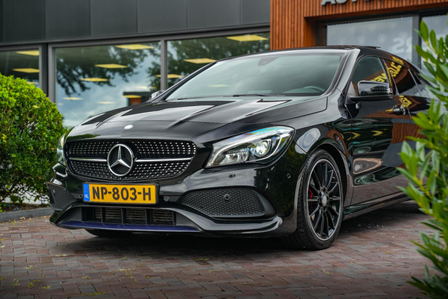Mercedes-Benz CLA-Klasse Shooting Brake 180 Ambition AMG Panoramadak Keyless Stoelverw. LED Alcantara