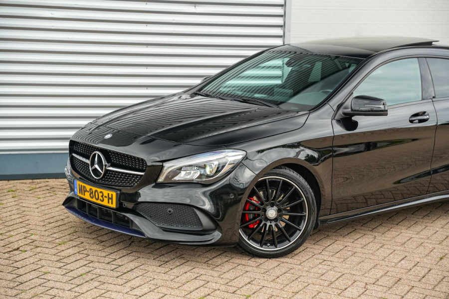Mercedes-Benz CLA-Klasse Shooting Brake 180 Ambition AMG Panoramadak Keyless Stoelverw. LED Alcantara