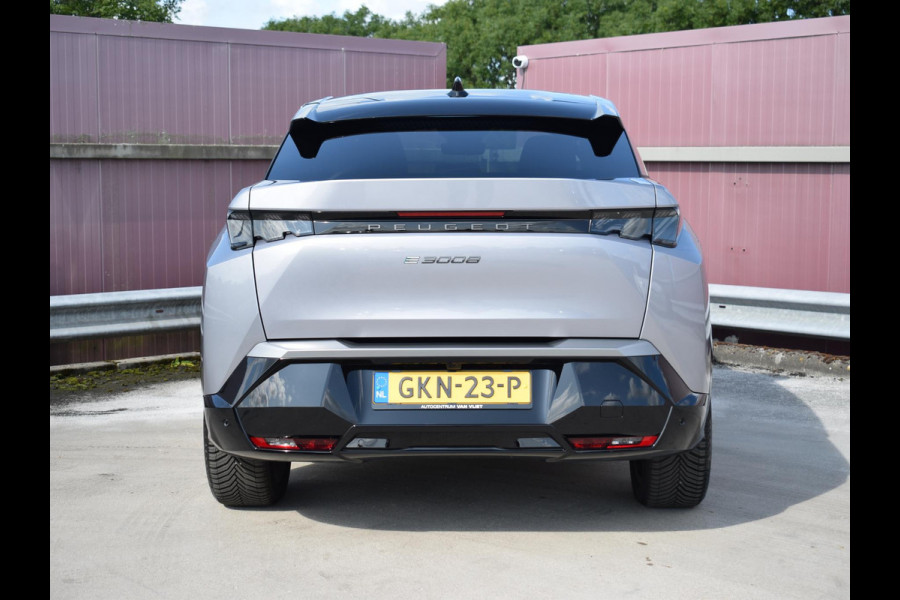 Peugeot E-3008 GT Avantage 210 73 kWh NAVI & CARPLAY | CAMERA MET SENSOREN | E.C.C. |