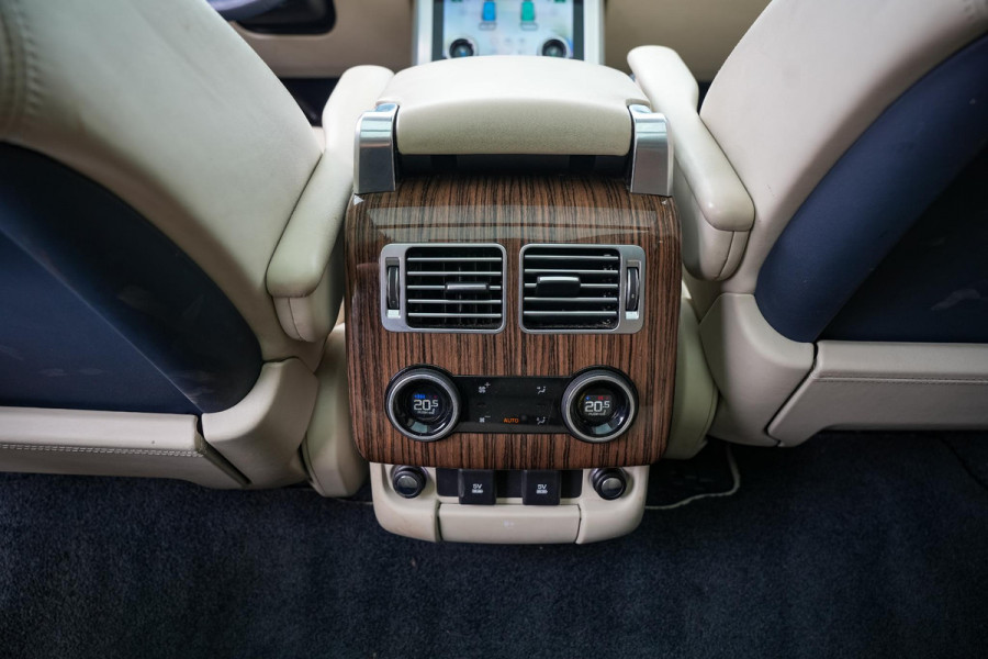 Land Rover Range Rover 3.0 TDV6 Autobiography Panoramadak Adapt. Cruise HeadUp Luchtvering Meridian Keyless 22''LM