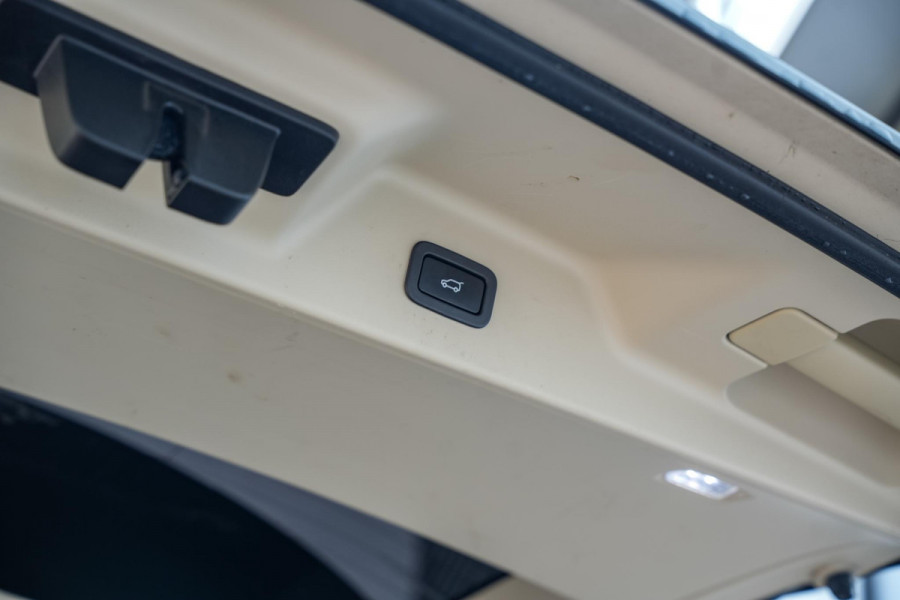 Land Rover Range Rover 3.0 TDV6 Autobiography Panoramadak Adapt. Cruise HeadUp Luchtvering Meridian Keyless 22''LM