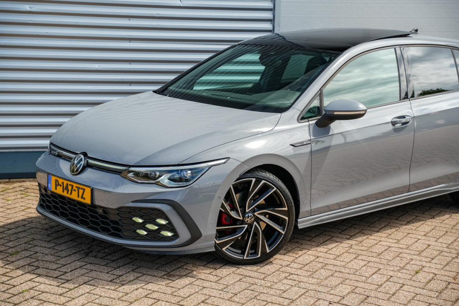 Volkswagen Golf 2.0 TDI GTD Panoramadak IQ Light Harman/Kardon Keyless 19''LM Nardo Grey