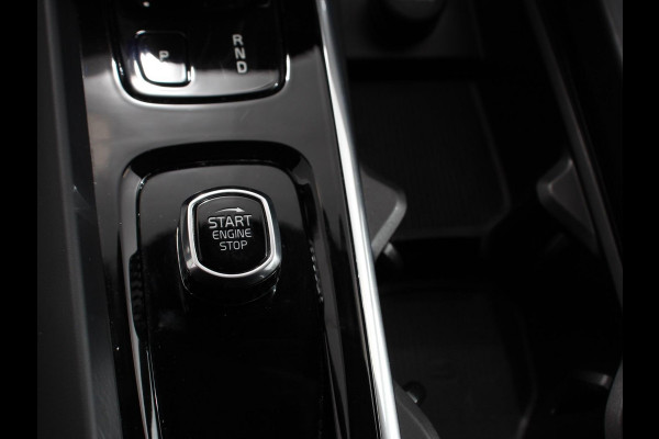 Volvo V60 2.0 B4 R-Design Navigatie Camera Climate Control Parkeer Sensoren Cruise Control Adaptive Verwarmde voorstoelen Lichtmetalen Velgen