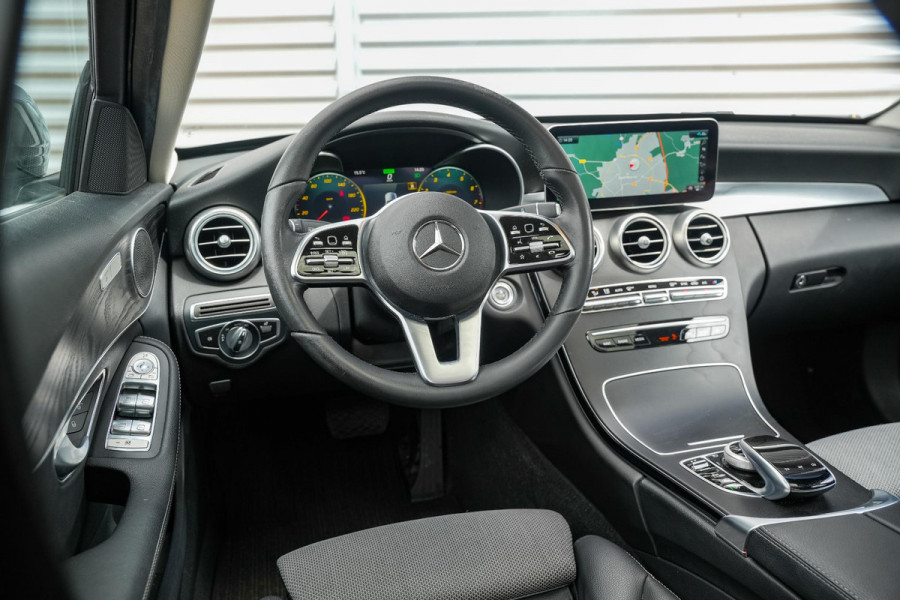 Mercedes-Benz C-Klasse 200 Premium Plus Pack Panoramadak Virtual Cockpit LED Cruise Clima Stoelverw.