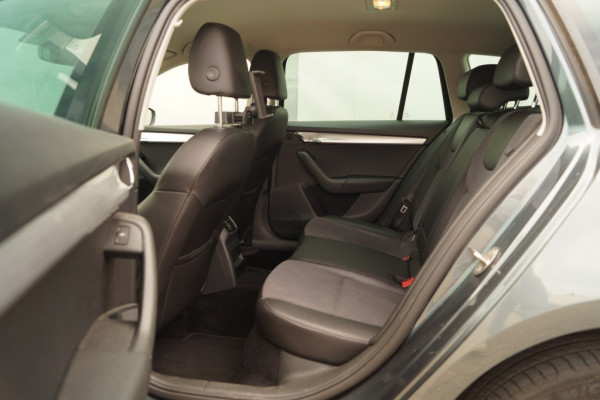 Škoda Octavia Combi 1.0 TSI Ambition Business Upgrade -NAVI-ECC-