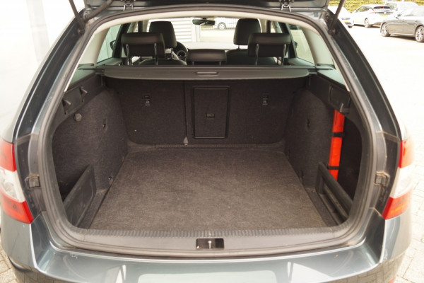 Škoda Octavia Combi 1.0 TSI Ambition Business Upgrade -NAVI-ECC-
