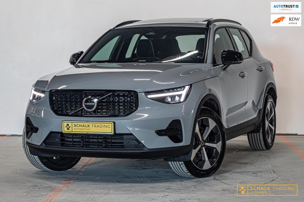 Volvo XC40 2.0 B3 Ultra Dark Edition|Pano|H&K|E-stoel|Cam