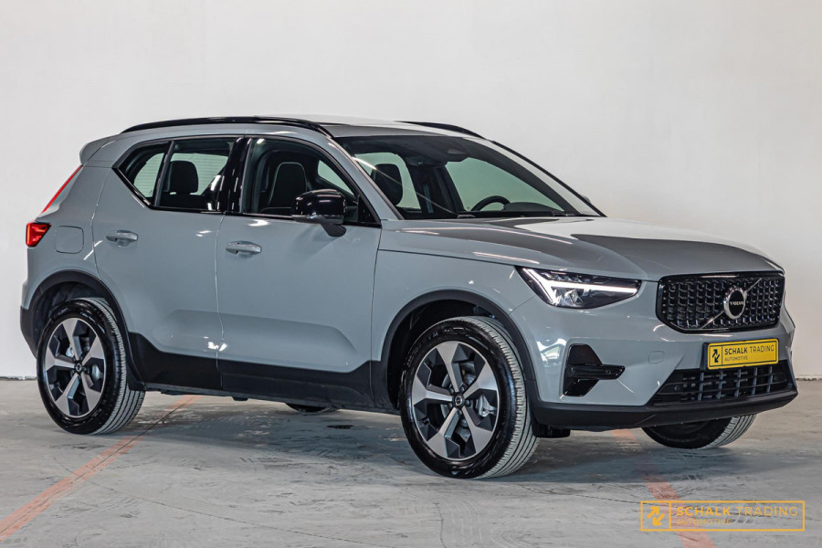 Volvo XC40 2.0 B3 Ultra Dark Edition|Pano|H&K|E-stoel|Cam