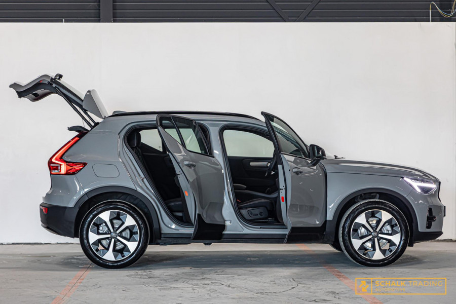 Volvo XC40 2.0 B3 Ultra Dark Edition|Pano|H&K|E-stoel|Cam