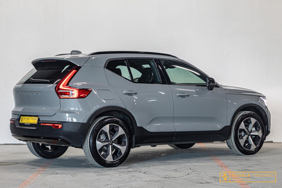 Volvo XC40 2.0 B3 Ultra Dark Edition|Pano|H&K|E-stoel|Cam