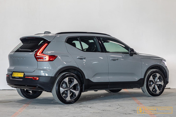 Volvo XC40 2.0 B3 Ultra Dark Edition|Pano|H&K|E-stoel|Cam