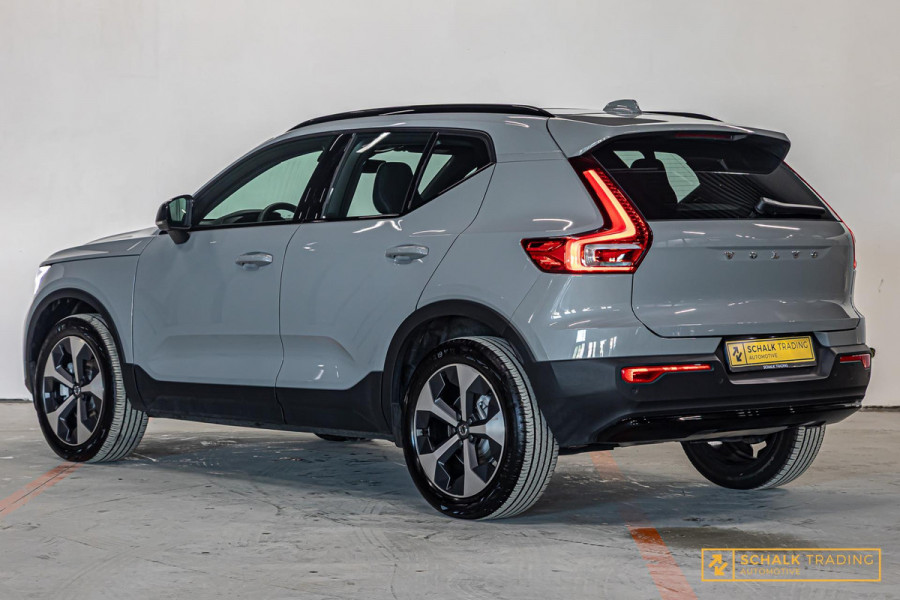 Volvo XC40 2.0 B3 Ultra Dark Edition|Pano|H&K|E-stoel|Cam
