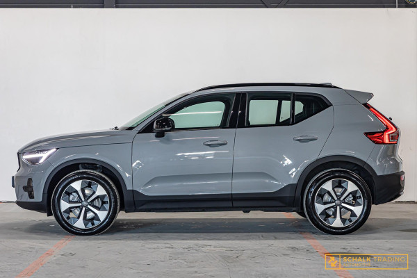 Volvo XC40 2.0 B3 Ultra Dark Edition|Pano|H&K|E-stoel|Cam