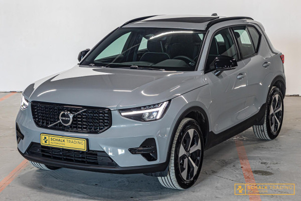 Volvo XC40 2.0 B3 Ultra Dark Edition|Pano|H&K|E-stoel|Cam
