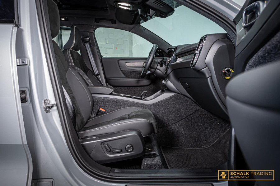 Volvo XC40 2.0 B3 Ultra Dark Edition|Pano|H&K|E-stoel|Cam