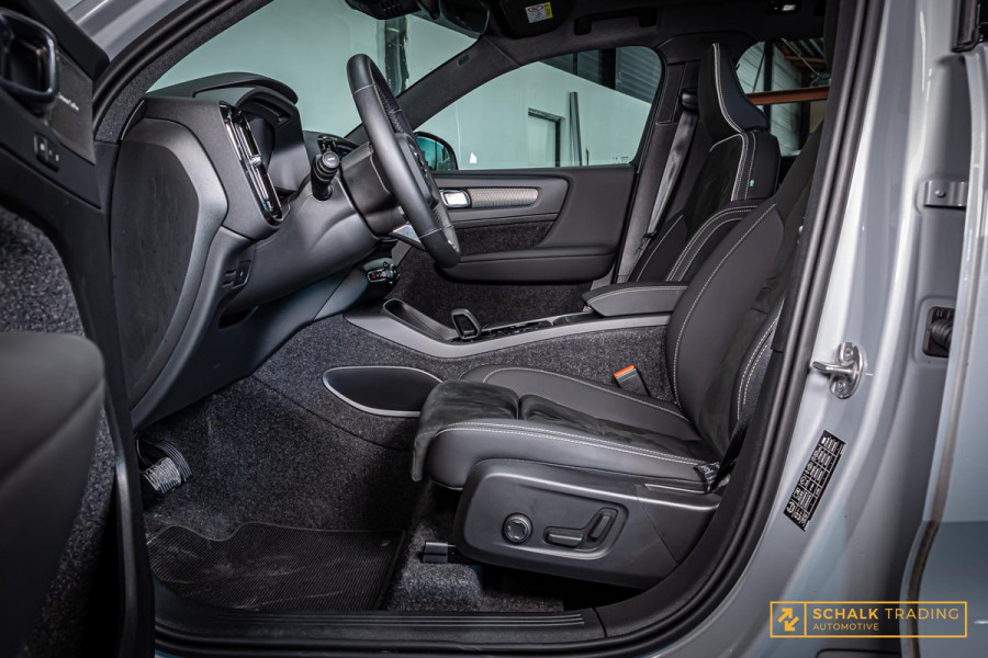 Volvo XC40 2.0 B3 Ultra Dark Edition|Pano|H&K|E-stoel|Cam