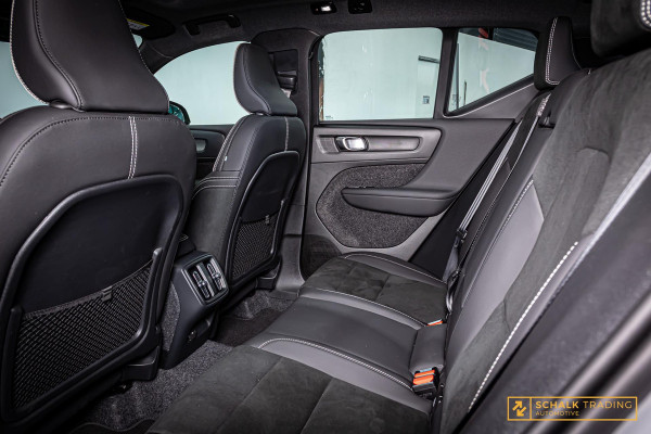 Volvo XC40 2.0 B3 Ultra Dark Edition|Pano|H&K|E-stoel|Cam